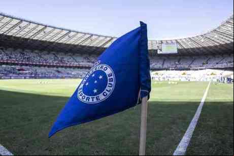 Organizadas do Cruzeiro marcam protesto pelo retorno do time ao Mineirão